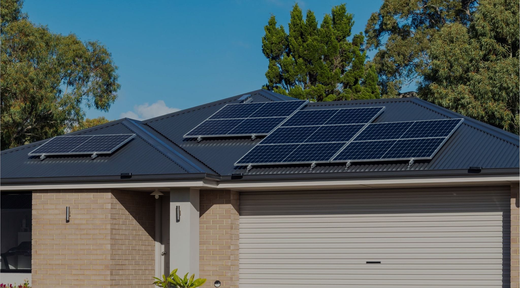 Comlement Panel Solar Panel: Guide About How They Can Complement Your Roof