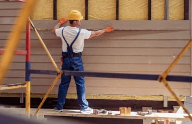 Choosing the Right Siding Repair Contractor: Key Factors to Consider