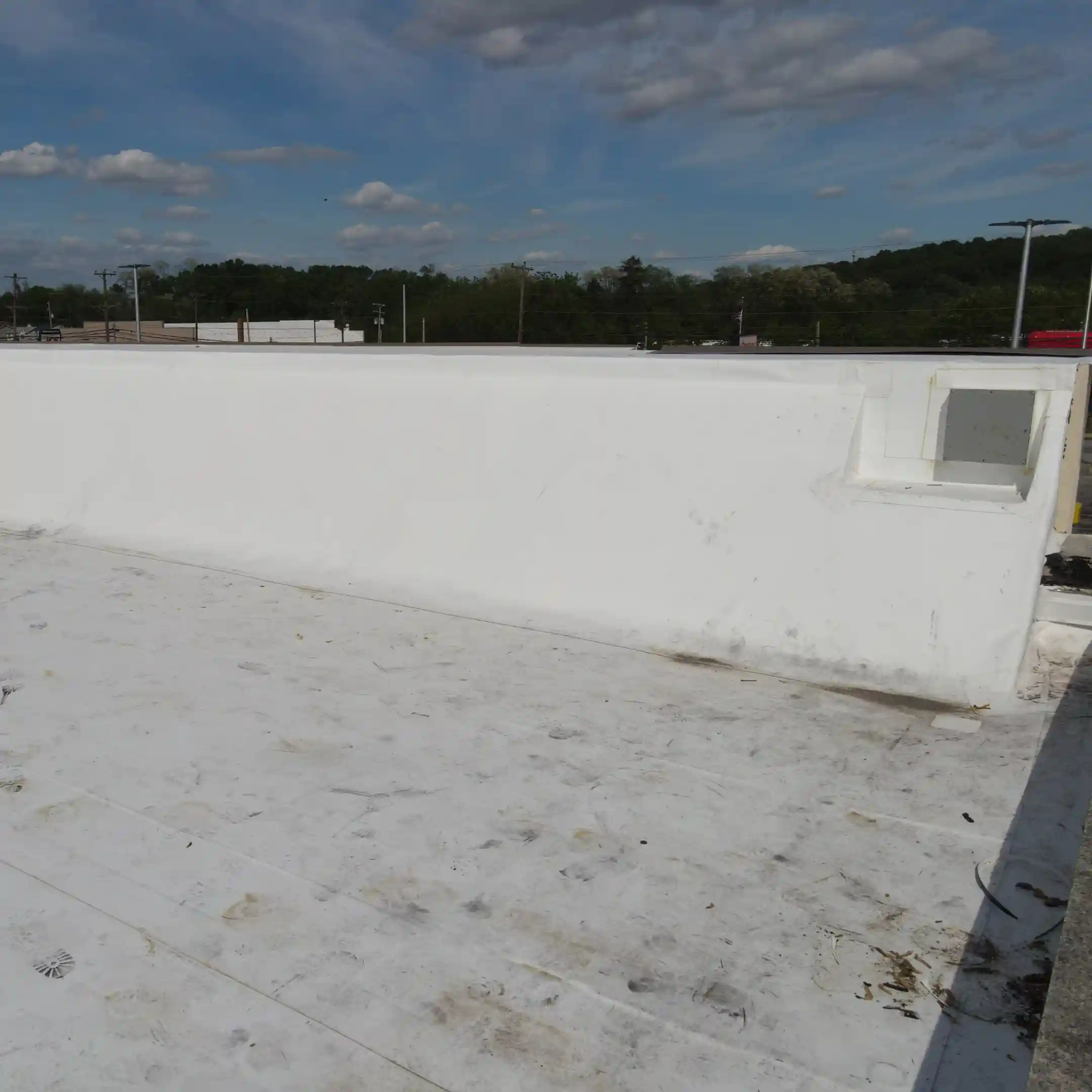 Flat-roofing-EPDM-wall