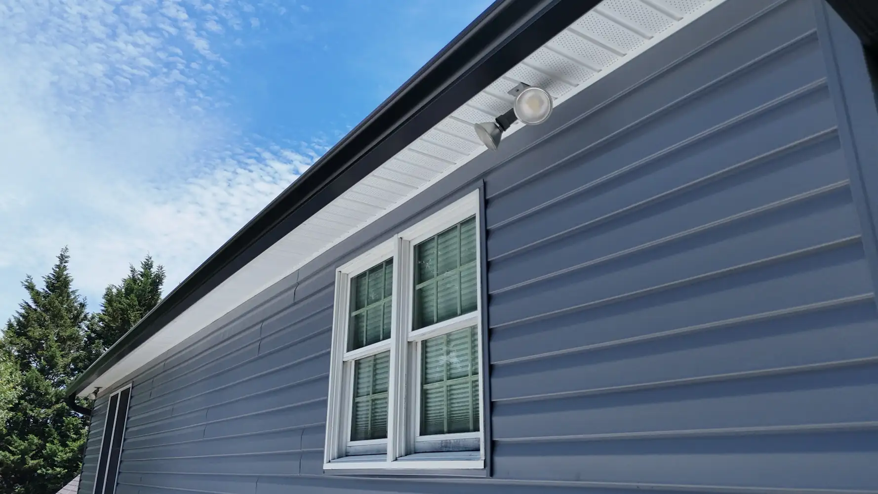 Gutters and Siding_mainstreet_flagston