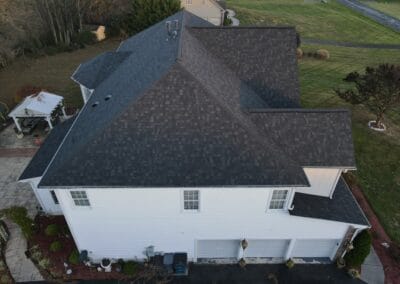 After look of roof with GAF Timberline shingles in Charcoal