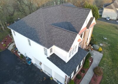 After look of roof with GAF Timberline shingles in Charcoal