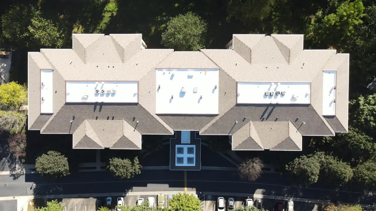 Commerical_roof_replacement