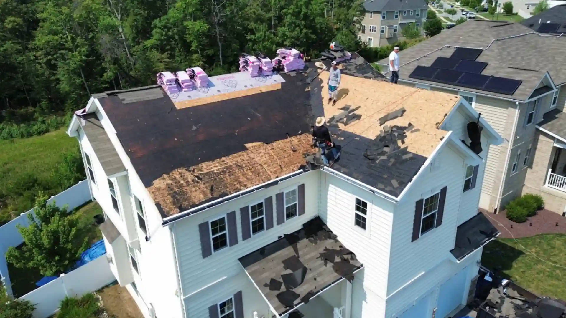 BEFORE(1)_GAF_Charcoal_CertainTeed_Mainstreet_Pacific Blue_6_ White_Relief-3